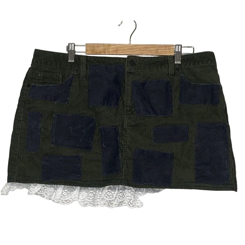 Llbean Women’s Corduroy Mini Skirt Green Patches Lace Size 16